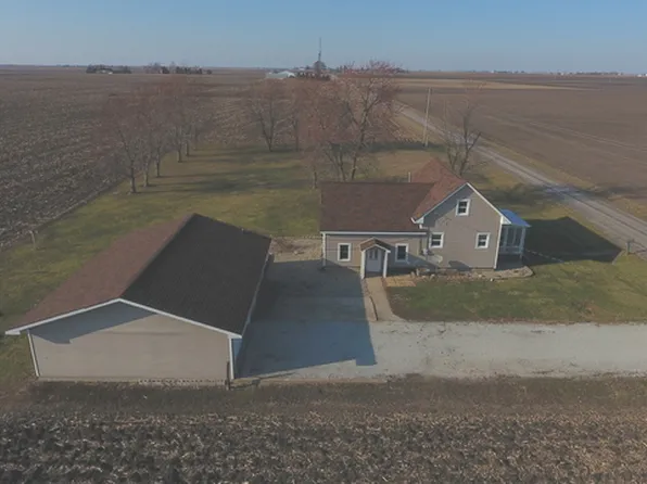 949 N 1200 East Rd, Cissna Park, IL 60924