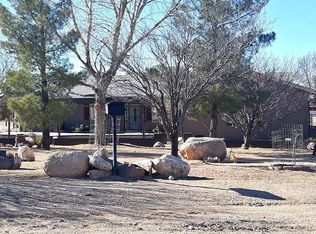 2073 Pawnee Dr, Kingman, AZ 86401