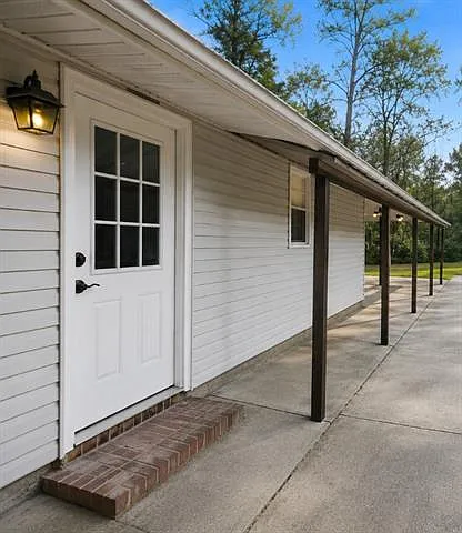 2 bed, 1.0 bath, 970 sqft, $1,400 — Photo 1