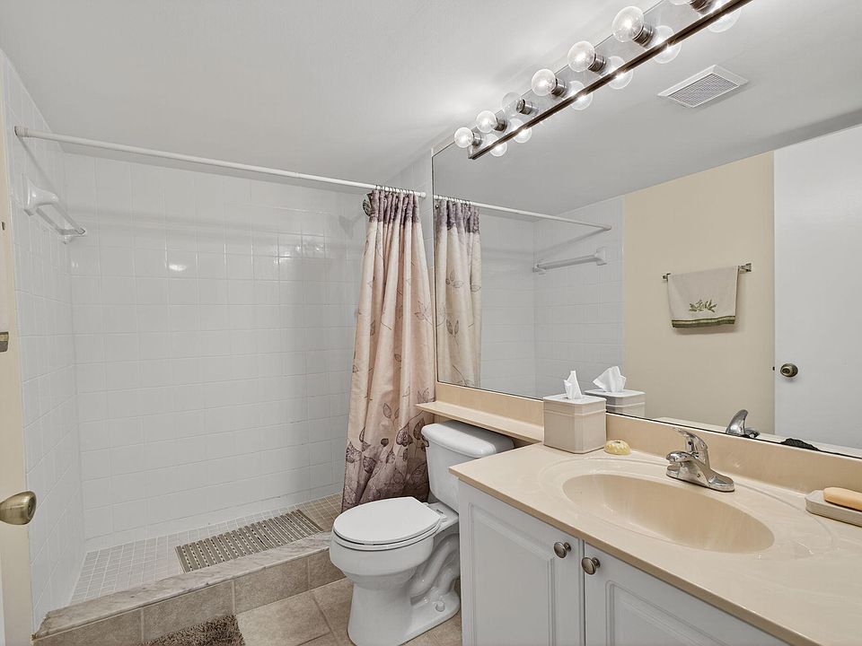 1st image of 1700 Crestwood Court S #1706