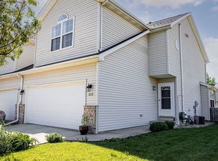 513 Wild Turkey Ln, Normal, IL 61761