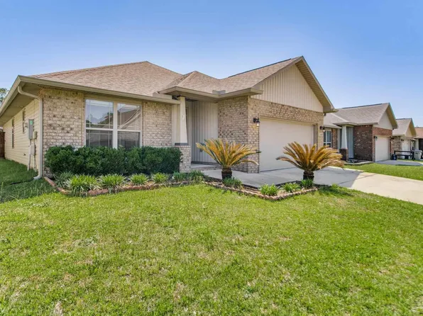 1024 Bretts Way, Cantonment, FL 32533