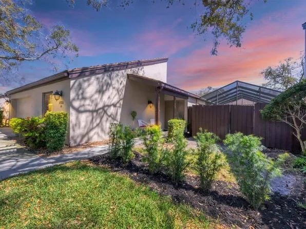 3722 Glen Oaks Manor Dr, Sarasota, FL 34232