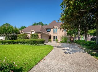 15802 S Barkers Landing Rd, Houston, TX 77079