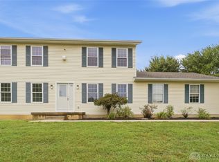 6265 Middleboro Rd, Blanchester, OH 45107