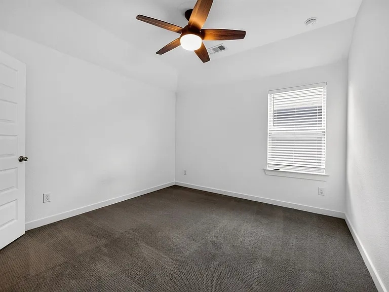 1104 Saratoga Rd — Photo 25