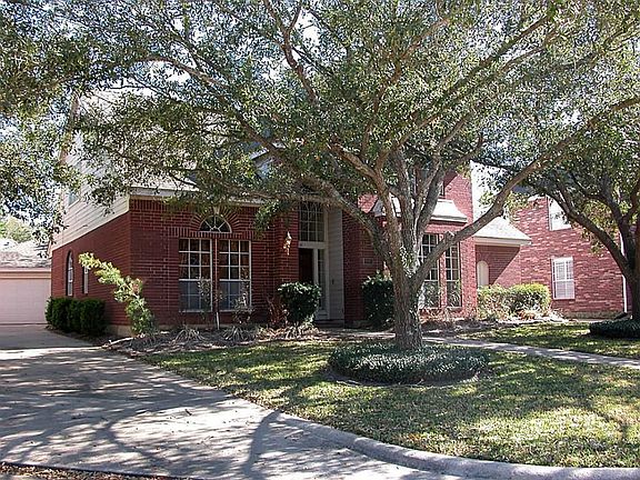 3rd image of 19611 Cottage Park Cir