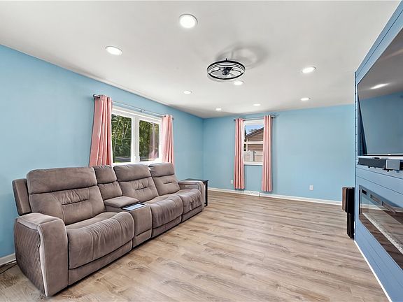 5th image of 2030 Spencerport Rd
