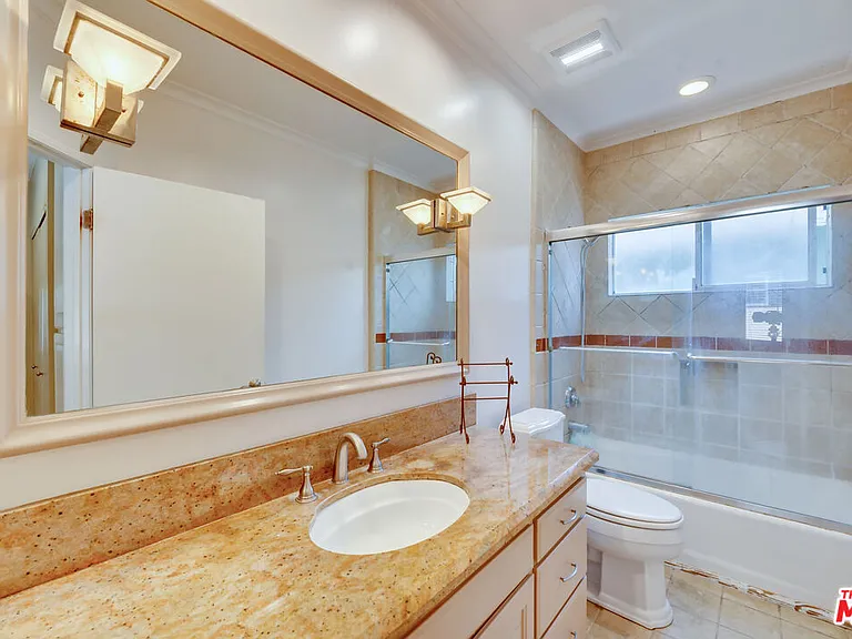 6335 W 85th Pl — Photo 10