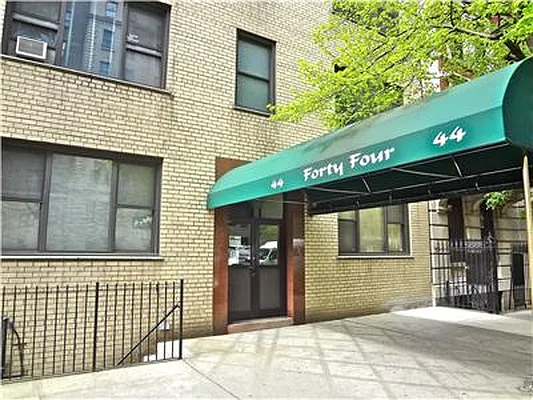 Rented by R New York | media 19