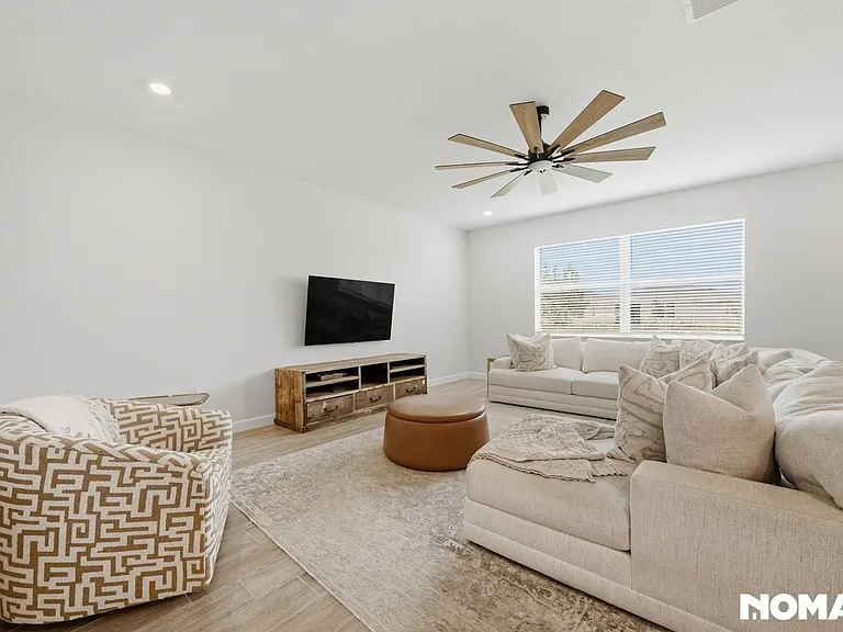 12220 SW Roma Cir — Photo 11