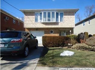 263 Sanilac St, Staten Island, NY 10306