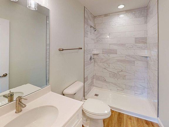4th image of 1513 Forest Ave SW #B