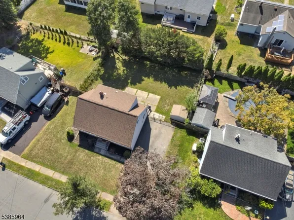 398 Stiles Ct, Pompton Lakes Boro, NJ 07442