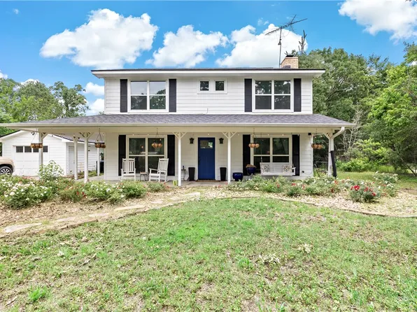 16563 Calumet Trl, College Station, TX 77845