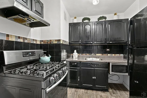 Sold by Halstead Real Estate | media 26