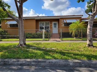 290 E 15th St, Hialeah, FL 33010