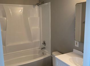 180 South St, Troy, MO 63379