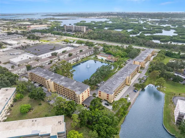 5817 PARK STREET N #302, ST PETERSBURG, FL 33709