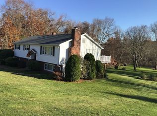 26 Brinsmaid Rd, Monroe, CT 06468