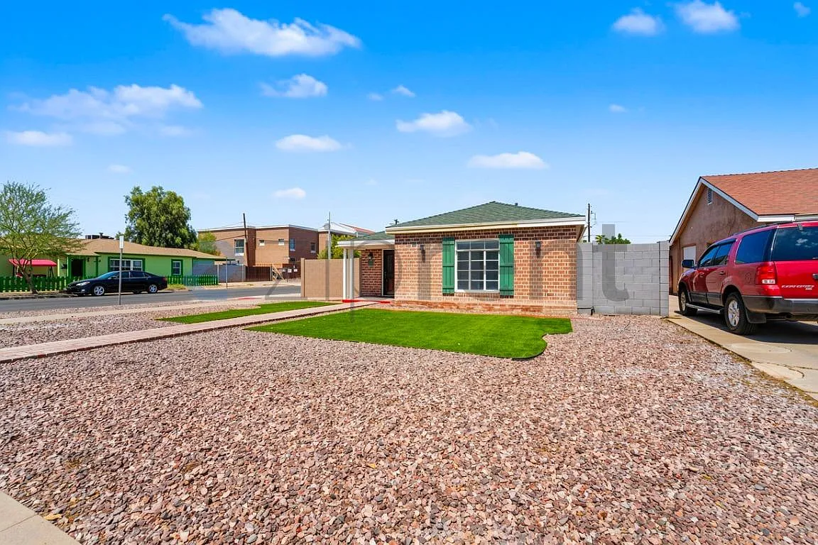 3 bed, 1495 sqft, $2,664 — Photo 4