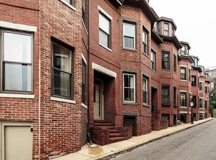 1 Lawnwood Pl, Charlestown, MA 02129