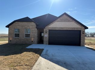 750 Section House Rd, Ennis, TX 75119