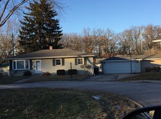 807 Henry Ct, Hobart, IN
