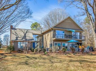 465 Ivy Cir, Bermuda Run, NC 27006