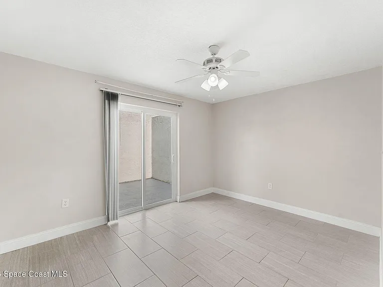 3077 Sea Gate Cir — Photo 16