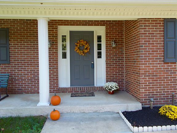 2nd image of 663 Clifton Dr