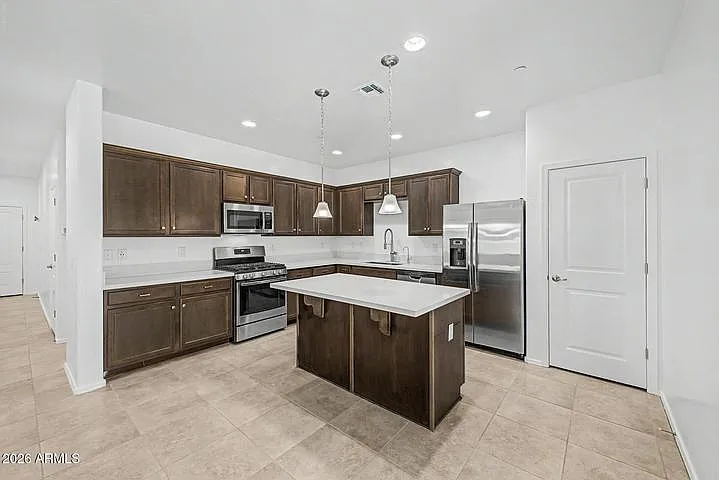 21254 W Hubbell St — Photo 25