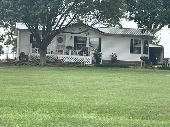 81 Eureka Lake Rd, Eureka, KS 67045