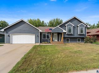 940 E Ryan Dr, Tea, SD 57064