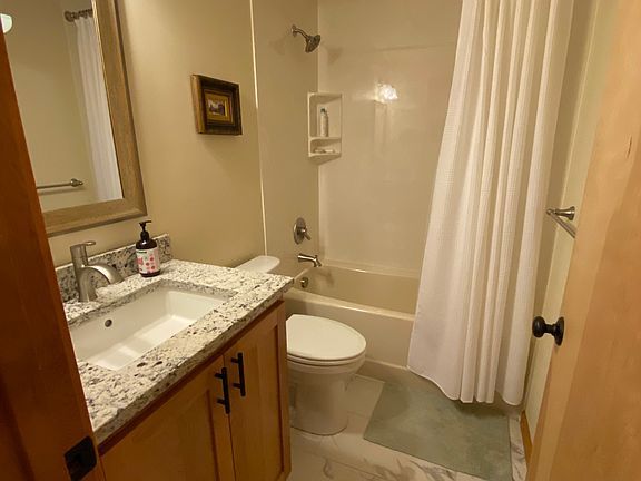 3rd image of 504 Wrights Creek Dr