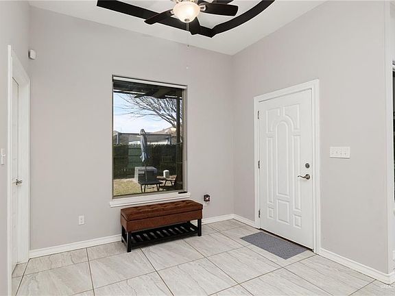 5th image of 10905 N 30th St