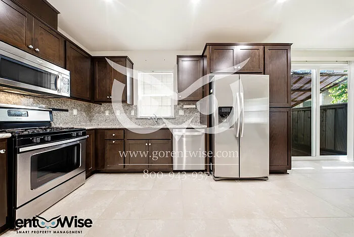 1583 Sylvia St — Photo 34