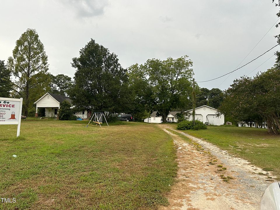 2nd image of 4516 Us Highway 301 S