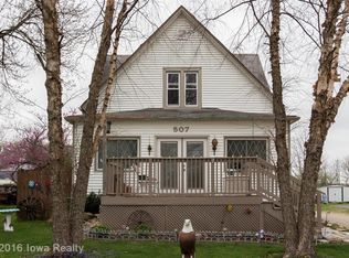 507 3rd St, Redfield, IA 50233