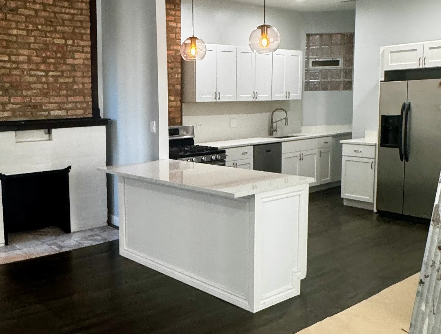 3 bed, 1800 sqft, $2,500 — Photo 1