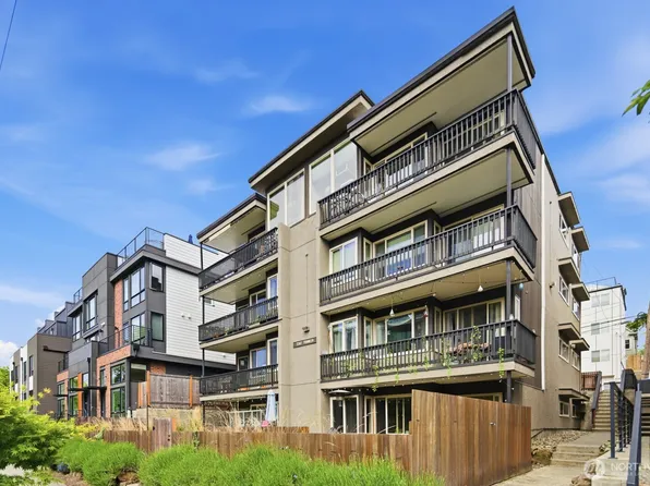 2362 Franklin Avenue E, Seattle, WA 98102