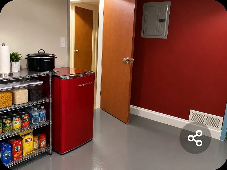 1 bed, 750 sqft, $1,050 — Photo 4