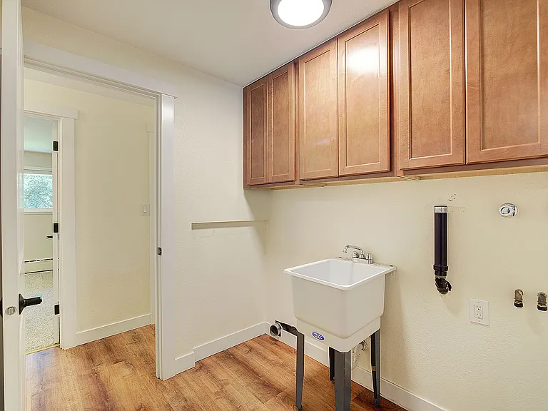 18021 Issaquah Hobart Rd SE — Photo 31
