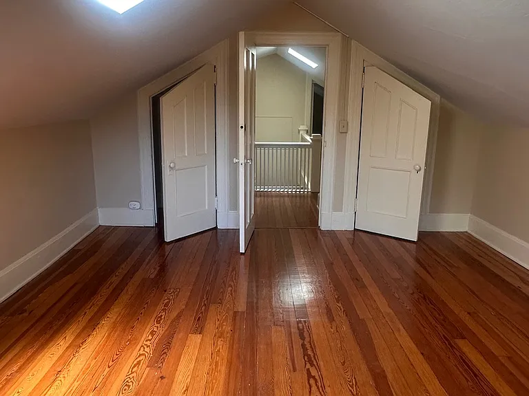 11 Banbury Cross St #6 — Photo 8