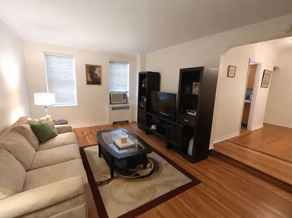 306 E Mosholu Pkwy S APT 3F, Bronx, NY 10458