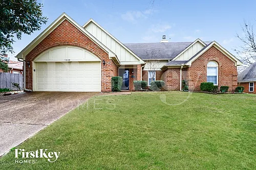 1330 Fox Trace Dr Photo 1