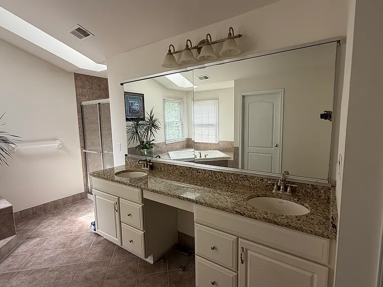 40 Greylynne Dr — Photo 23