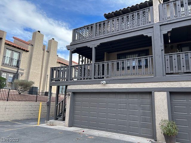 1st image of 2883 Calle Del Oro