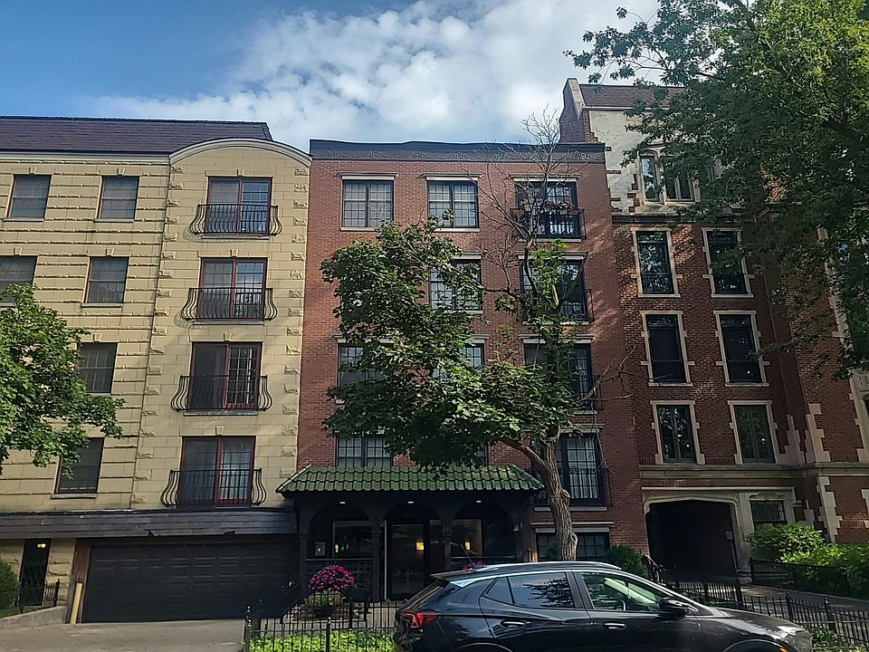 1st image of 512 W Barry Ave APT 403