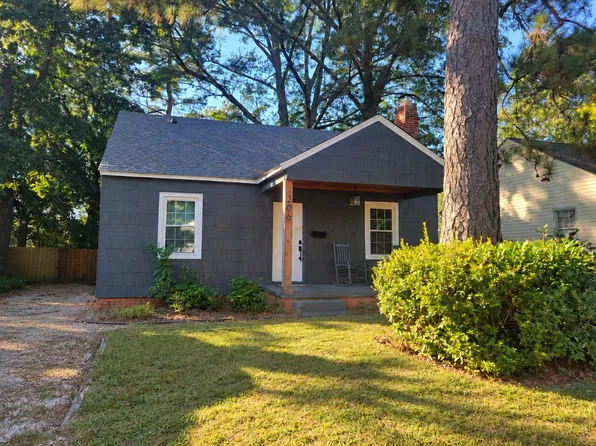 206 Pinecrest Dr, Fayetteville, NC 28305